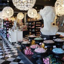 Pinkitzel In Oklahoma City Ok Handsdown The Prettiest Chic Candy Store And Cupcake Bakery I Ve Ever Been To In My Life Candy Store Candy Shop Cupcake Bakery