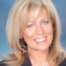 Val Lewis (@valinnh)