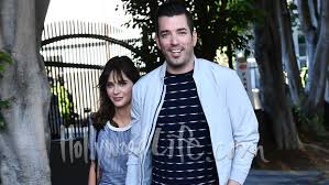 Jun 12, 2021 · zooey deschanel talks about the one thing that makes her boyfriend jonathan scott so special in an interview with us weekly, zooey deschanel gushed over her best boyfriend, property brothers. Zooey Deschanel Jonathan Scott Dating After Her Split From Husband Hollywood Life