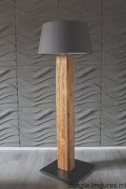 Lampadaire En Vieilles Poutres De Bois Pour Une Touche Rustique Dans Votre Appartement L Althol Lampe Bois Design Lampadaire Bois Luminaire Bois
