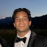 70+ "Comizio" profiles