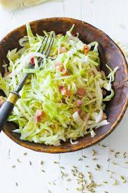 Bayrischer Krautsalat Mit Speck Zunftig Geniessen Rezept Krautsalat Mit Speck Bayrischer Krautsalat Krautsalat