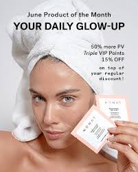 Monica Hobbs's Instagram, Twitter & Facebook