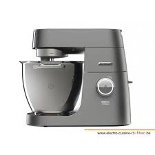 De plus, il se veut très moderne et design, de quoi apporter une touche de design dans votre cuisine ! Robot De Cuisine Kenwood Chef Titanium Xl Kvl8320s