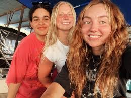 Alyson Wood's Instagram, Twitter & Facebook