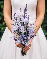 Mon mariage au cœur d'un champ de lavande - Mariage.com