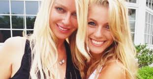 Видео alex velea a divortat канала acces direct. A Divortat De Sotie Dupa Ce A Fost Inselat Apoi Si A Luat O Casa Fix Lipita De A Ei Gestul Care A Urmat E Nemaivazut In Istorie Ce A Putut Sa Faca