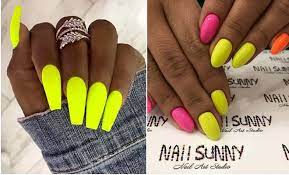 Jul 10, 2018 · yellow nails are, believe it or not, relatively common, and usually caused by one of two factors: 23 Neon Yellow Nails And Ideas For Summer 2020 Stayglam
