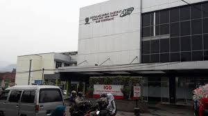 Peraturan pemerintah sekarang mengharuskan rujuk ke rumah sakit dengan akreditasi terendah dulu, baru ke rumah sakit yang lebih tinggi gradenya, jika. Rsud Sumedang Jadi Bagian Pilot Project Global Budgeting Bpjs Harap Tak Ada Tunggakan Lagi Tribun Jabar