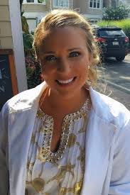 Alexis Totten's Instagram, Twitter & Facebook