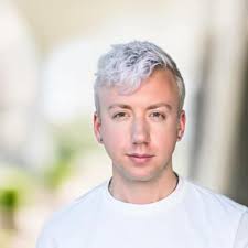 🔥THIS WEEKEND… 🎹Dueling pianos 💥BRANDON & SCOTT! ▪️(Adult content show)  ▪️8pm ▪️Reservations recommended ☎️941-900-1133