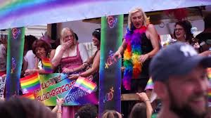 Mal über die wiener ringstraße ziehen. Regenbogenparade 2018 Youtube