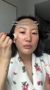 Makeup Tutorial: Layering Blush for a Fresh Look