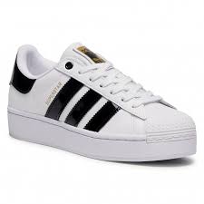 Browse colors and styles for men, women & kids and buy this timeless look today. Schuhe Adidas Superstar Bold W Fv3336 Ftwwht Cblack Goldmt Sneakers Halbschuhe Damenschuhe Eschuhe De