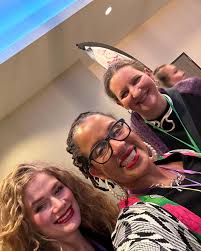 Fabulous Sneaker Soirée for a fabulous cause: Girls