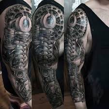 Arm Tattoo Mann Realistische Tatowierung In Schwarz Und Grau Sleeve Tattoo Biomechanik Tattoo Biomechanik Tattoos Biomechanik