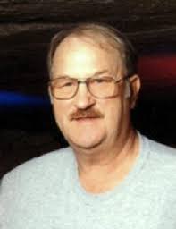 Kelly Starcher's Instagram, Twitter & Facebook