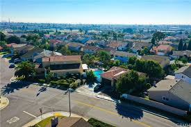 10900 La Flor Ave, Fountain Valley, CA 92708