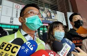 In cantonese, 許/许 is transcribed as heoi in jyutping and as héui in yale romanization; Dz2obpmvsw6wum