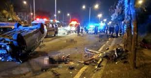 Sebagai rekod, mangsa yang terlibat dalam kemalangan dipercayai cedera parah di kepala dan dah pun dihantar ke hospital sultanah aminah untuk rawatan susulan. Kemalangan Ragut Nyawa Lapan Remaja Dap Johor Rakam Takziah Roketkini Com