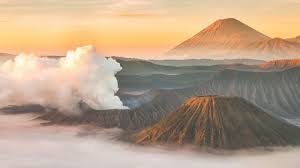 Lempeng pasifik dan lempeng laut yang paling kita kenal dan masih jelas terlihat hingga sekarang adalah vulkanik strato volcano lompo battang, yang aktif pada zaman pleistosen (1. Jenis Gunung Api Berdasarkan Tipe Bentuknya Kelas Pintar