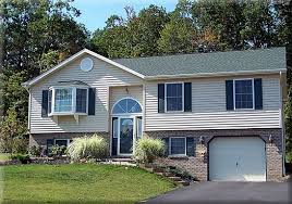 3 Bed 2 Bath 1 227 Sq Ft Bi Level Home Plan Split Level House Exterior Bi Level Homes House Exterior
