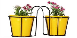 Rail planter also works on widths slightly smaller (3 up to 3.75 or 4.75 up to 5.5). Outdoor Wonderland Metal Two Side Railing Planter Stand For Plantation Size Dimension 12 Inch Height Rs 1400 Piece Id 20865501088