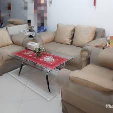 Set kursi tamu model shabby chic cocok untuk interior rumah kamu yang berwarna warni, warna cat dinding bisa lebih muda maupun cerah. Jual Sofa Ruang Tamu Perabotan Rumah Di Carousell
