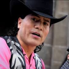 Listen to Guambrito Bonito by LOS HUMILDES DE AMERICA in guaraca playlist  online for free