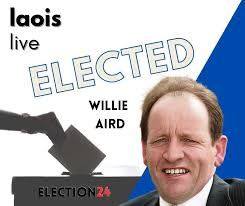 Laura McLoughlin (@Mcloul26)