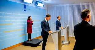 (bekijk hier precies wat de nieuwe. Hoe Zorgt Rutte Dat We Wel Luisteren Schrap Gebarentolk Irma En Creeer Geen Angst Binnenland Gelderlander Nl