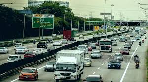 Laporan bernama turut menyebut, tiga lagi lebuhraya hanya menawarkan diskaun di plaza tol tertentu; Jadual Perjalanan Elak Sesak Di Lebuh Raya