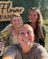 Hey flower friends! 🌼 Just a quick note to let you know that we will be  closed until Saturday, September 6th. We're hosting a few private events