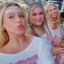 Only The Best Get Crowned!👑💅💗