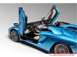 Inilah mobil lamborghini pertama bermesin hybrid ! Lamborghini Aventador Baru Lebih Gaya Dengan Atap Terbuka Review Otolovers Com