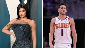 He spent most of his playing days abroad, playing for teams like sony milano, scavolina pesaro, and khimki. Is Devin Booker Dating Kylie Jenner His Girlfriend S Details Explored