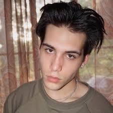 hunter matthews 🍃 (@huntermatts)