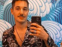 Diego Thomas torna su Cortesie per gli ospiti: il messaggio dell'ex giudice 