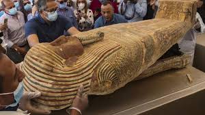 Mummies discovered in egypt necropolis. In Major Archaeological Discovery Egypt Shows Off Dozens Of Ancient Coffins Africanews