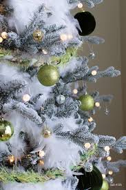 Download The Best Way To Make A Flocked Christmas Tree Scratch And Stitch