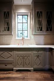 Perla Venata Quartzite Kitchen Traditional With Doors Atlanta Heating And Cooling Companies Interior Design Kitchen Kitchen Design Grey Kitchen Cabinets
