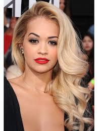 So if you have long hair, keep reading to check out 25 of our favorite hairstyles that this simple updo style for long hair is a great alternative to the plain old messy bun. 11 Side Swept Hairstyles Celebrity Side Hairstyle Inspiration