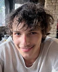 Sherry Finney's Instagram, Twitter & Facebook