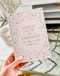 Conchita wurst coffee table book is the perfect gift leo sigh s img buzzfeed com static 2018 12 18 13 asset prod web 05 sub buzz 32279 1545159433 1 jpg how to create and publish a coffeetable book. The Cutest Coffee Table Books For Your Living Room Mash Elle