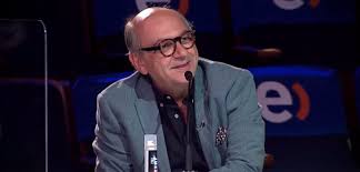 El contagio se produjo durante el brote registrado en ensayos de la obra «orquesta de señoritas», elenco en el que participaba también el actor tomás vidiella. Patricio Araya Internado Tras Dar Positivo A Covid 19