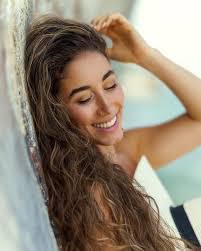 Lisa Foo's Instagram, Twitter & Facebook