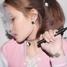 Awkarin ini lagi ramai banget loh dibicarakan sama netizen di indonesia. Awkarin Lex Home Facebook