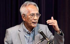 Kuala lumpur, dec 15 — datuk a. Learn From History Says Kadir Jasin In Cryptic Message To Successor Anwar Free Malaysia Today Fmt