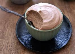 Un Dessert Parfait De Mousse Au Chocolat Et Bailey S Recipe In 2020 Food Desserts Dessert Recipes