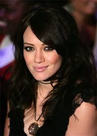 Hillary Duff With Dark Hair Light Eyebrows Hip Hair Light Purple Hair